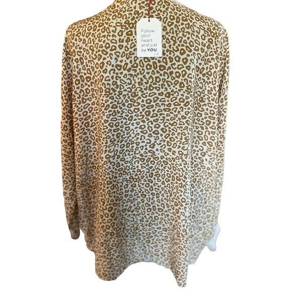 Lolly Animal Print Long Sleeve Blouse. - Picture 6 of 12